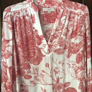 LOFT botanical print blouse in white/melon. Sz XS